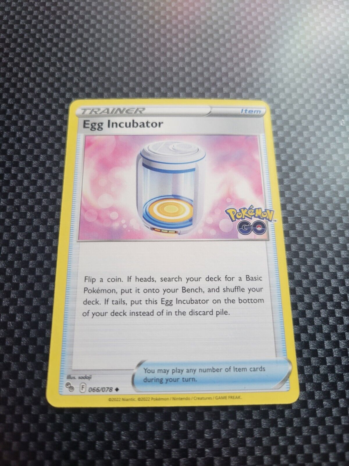 Pokémon TCG Egg Incubator Pokemon GO 066/078 Regular Uncommon Trainer Card NM