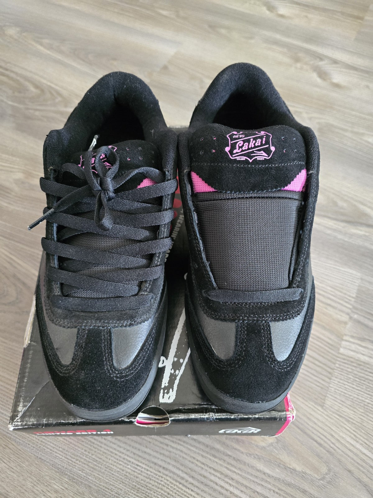 Lakai Howard 4 Ltd Crailtap edition black and pink vintage, New in Box skate...