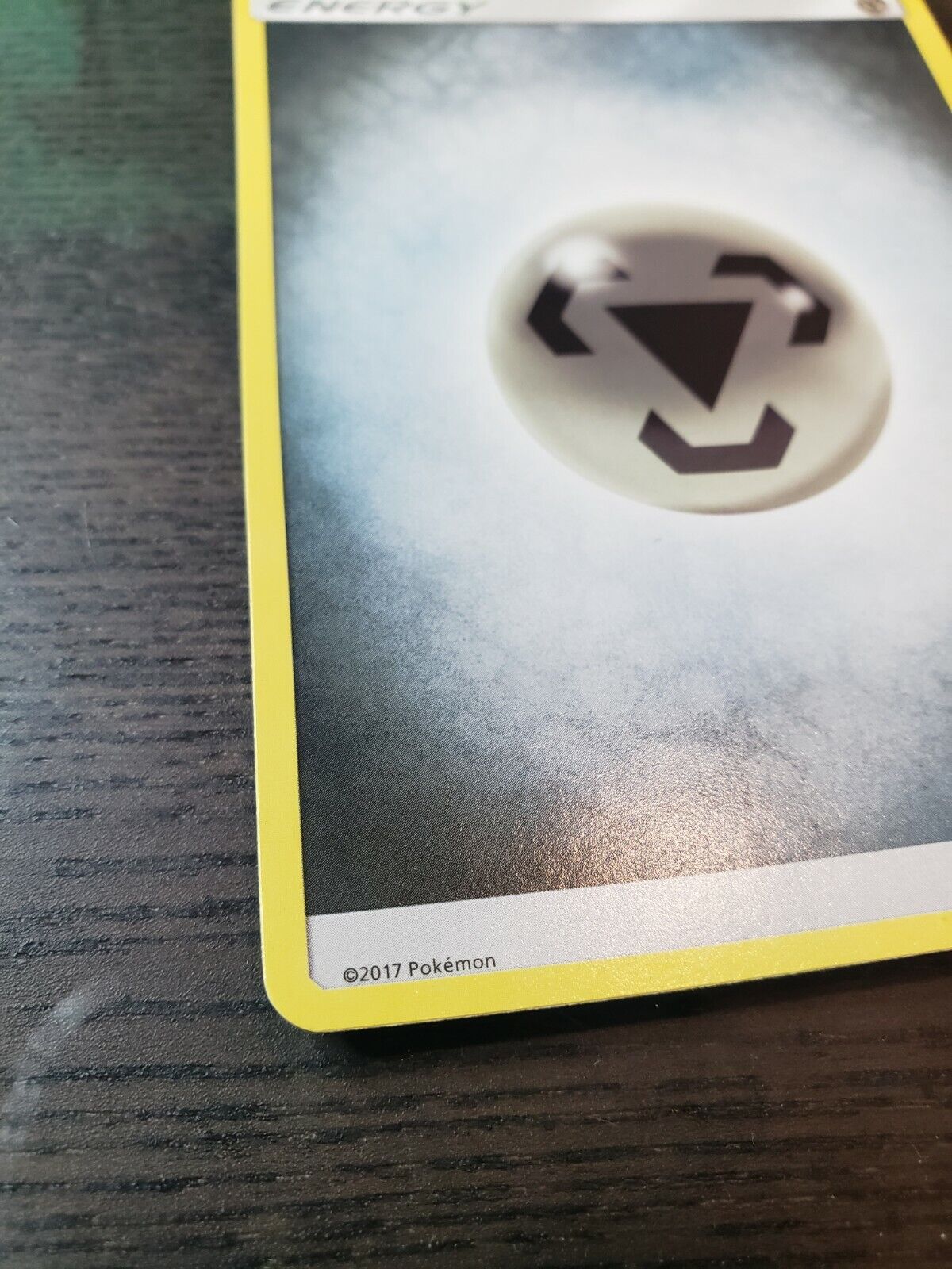 2017 Pokemon Sun and & Moon Metal Energy NM/Mint