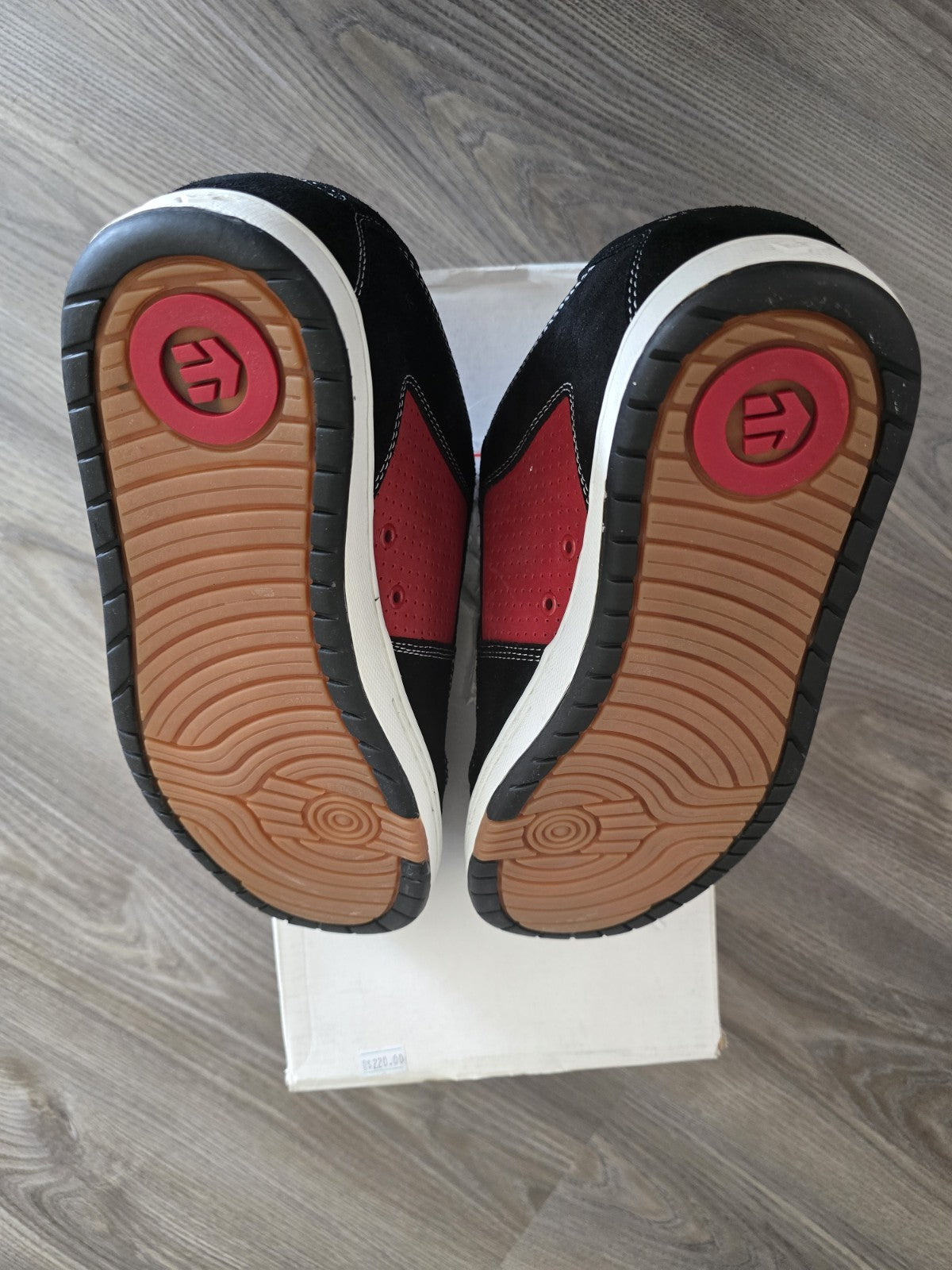 2007 Etnies X Arto Mid Sample, New in Box Sample, Vintage Skate shoes Size 9