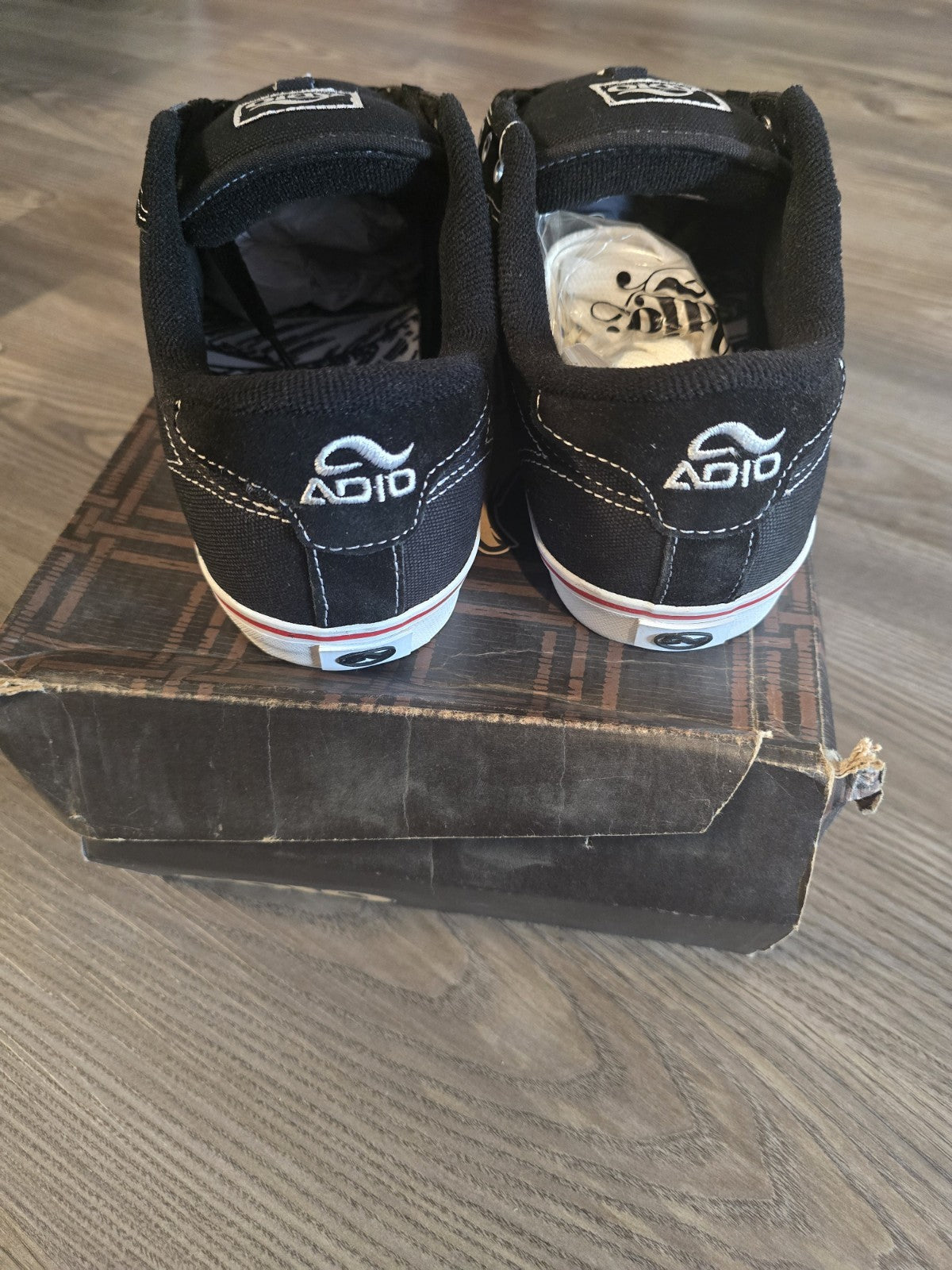 Adio Standard Kenny Anderson vintage skate shoes, Blakc/White, New in Box. Sz 9