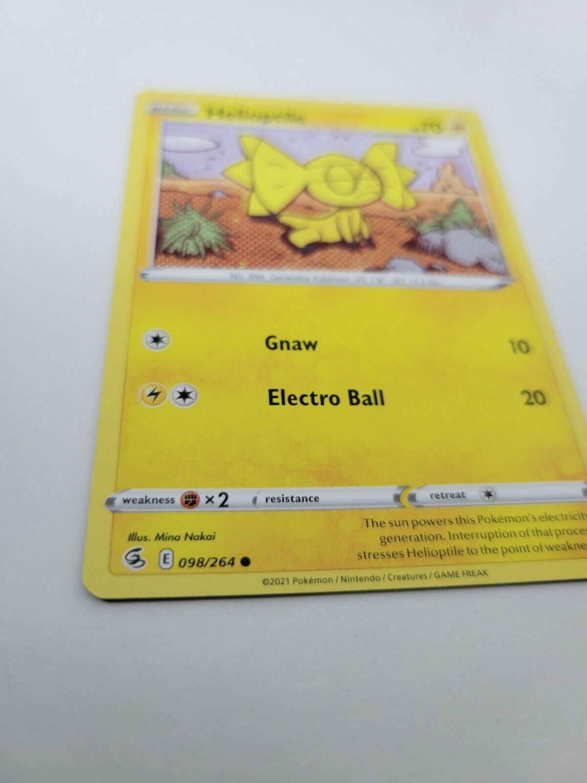 Pokémon TCG Helioptile Fusion Strike 098/264 Regular Common Card NM 2021