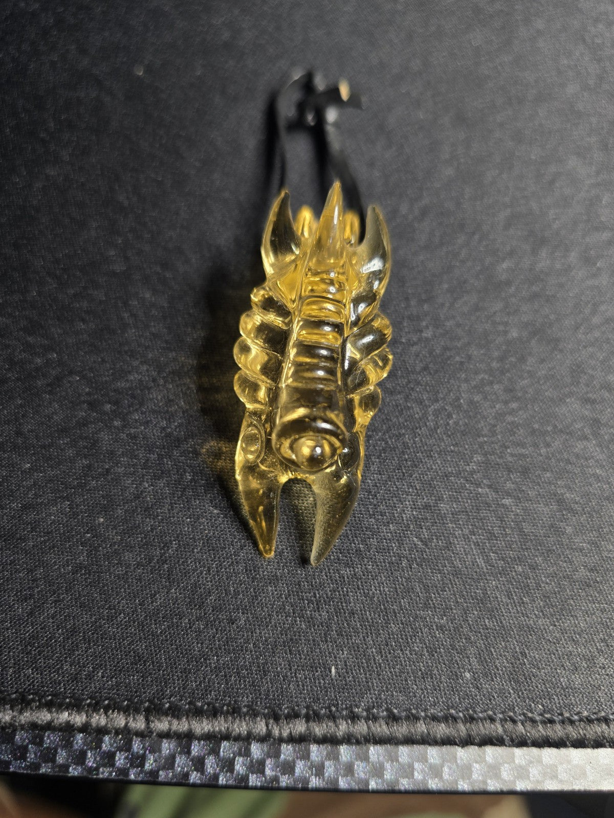 ELC Glass Trilodbite CFL Reactive Pendant