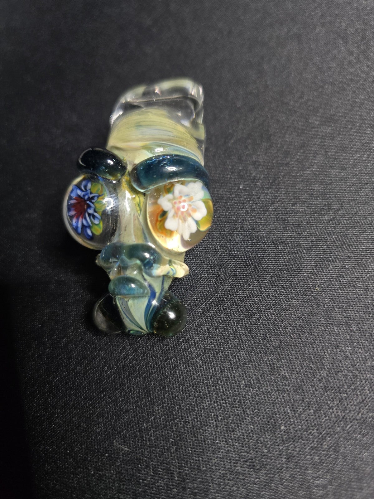 Senoih Glass Alien Pendant Collab W/ Livy Glass Flower Milli