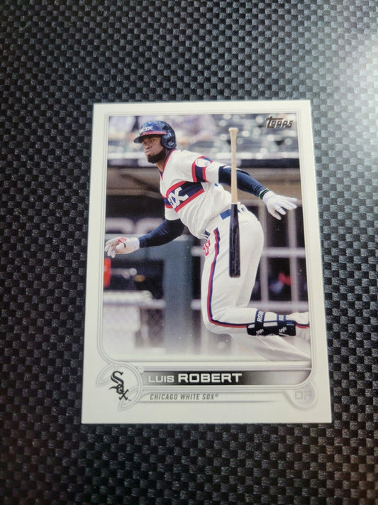 2022 Topps Series 1 Luis Robert  Chicago White Sox Base Card NM 