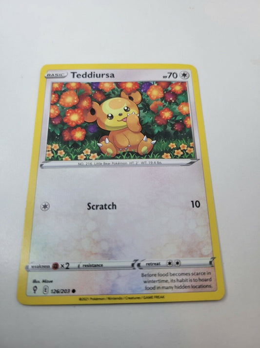 Pokémon TCG Teddiursa Evolving Skies 126/203 Regular Common Card NM 2021