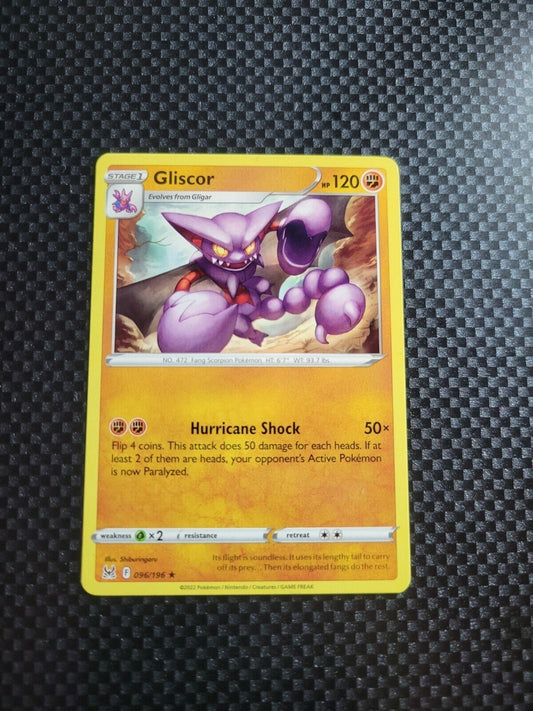 Pokémon TCG Gliscor Lost Origin 096/196 Regular Rare Card NM 2022