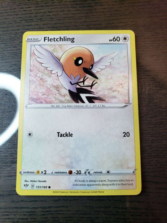 Fletchling - 151/189 - Common Pokemon TCG Card Darkness Ablaze NM 2020