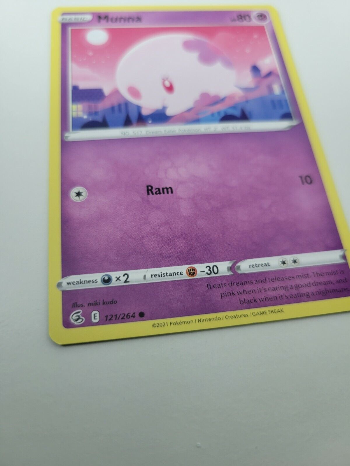Pokémon TCG Munna Fusion Strike 121/264 Regular Common Card NM 2021
