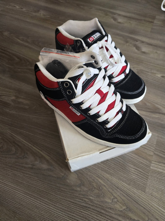 2007 Etnies X Arto Mid Sample, New in Box Sample, Vintage Skate shoes Size 9
