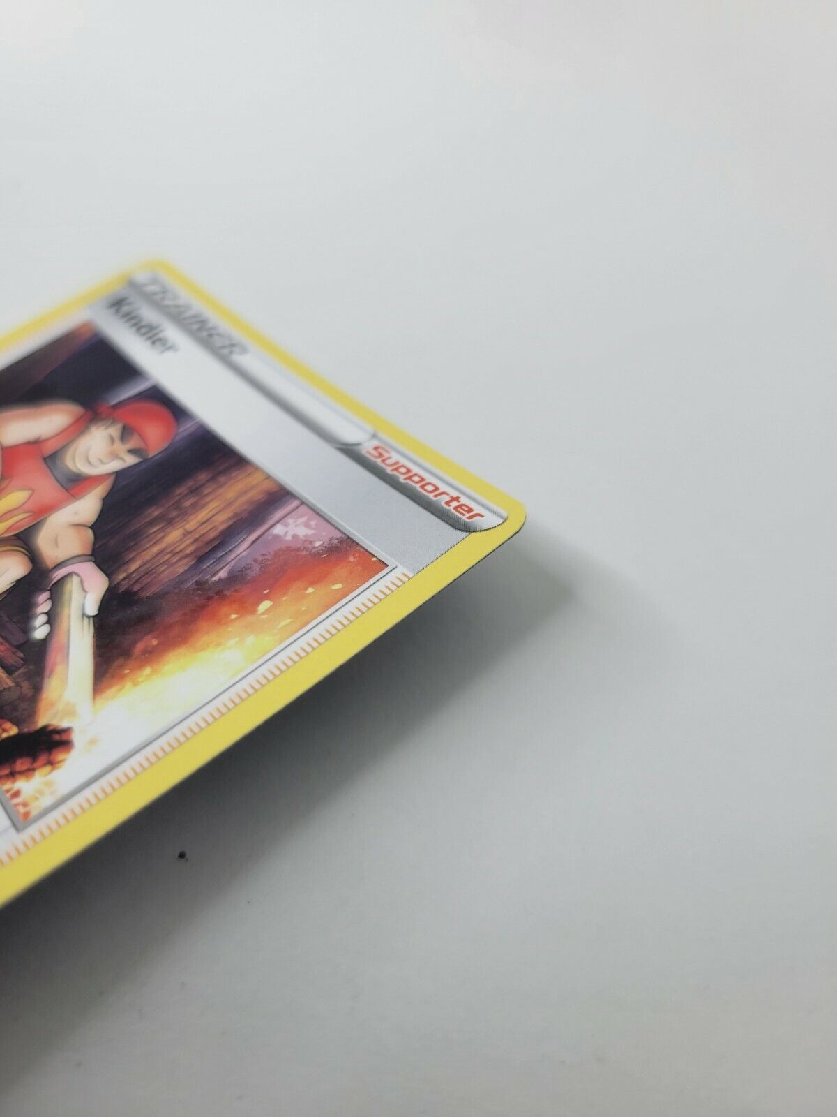 Pokemon TCG Brilliant Stars Trainer kindler 143/172 Regular Uncommon Card NM
